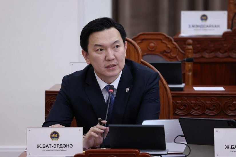 Ерөнхий сайдаар томилогдсон Н.Учрал 39 настай