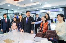 “Цагаан алт” хөтөлбөрийн хүрээнд өрхийн үйлдвэрлэлийг бүх талаар дэмжинэ