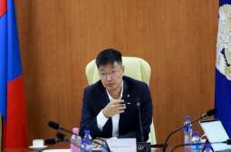 800 АЙЛЫН ОРОН СУУЦНЫ ЭХНИЙ ЭЭЛЖИЙГ ЭНЭ САРД УЛСЫН КОМИССТ ХҮЛЭЭЛГЭН ӨГЧ, АШИГЛАЛТАД ОРУУЛНА