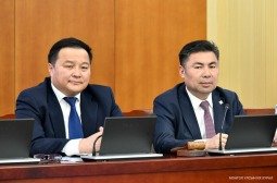 ЭЗБХ,ТБХ: 2027 оны төсвийн хүрээний мэдэгдэл, 2028-2029 оны төсвийн төсөөллийн тухай хуулийн төсөлтэй хамт өргөн мэдүүлсэн хуулийн төслүүдийг хэлэлцэхийг дэмжлээ