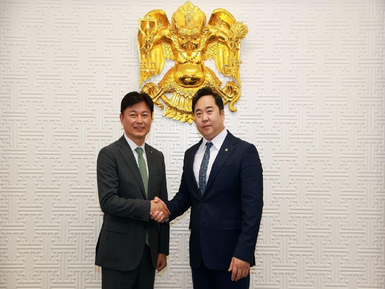 АВТО ЗАМЫН ТҮГЖРЭЛ, СҮЛЖЭЭ БОЛОН ГАМШГИЙН ЭРСДЭЛИЙГ БУУРУУЛАХ ТАЛААР САНАЛ СОЛИЛЦОВ