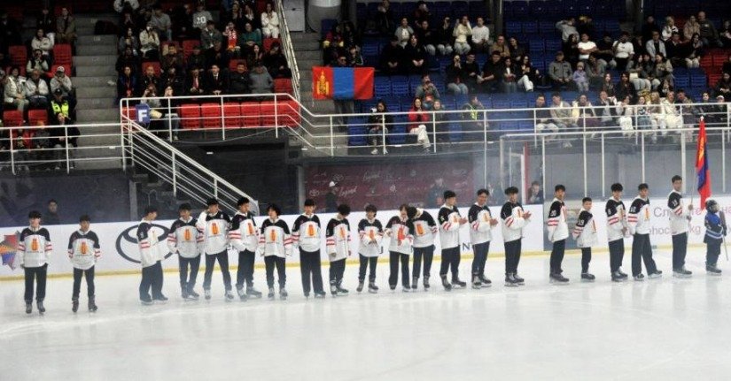 Шайбтай хоккейн U18 насны Азийн цомын тэмцээн эхэллээ