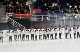 Шайбтай хоккейн U18 насны Азийн цомын тэмцээн эхэллээ