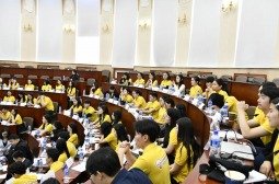 “Өсвөрийн парламент”-ын гишүүд чуулж, усны асуудлыг хэлэлцэн санал, дүгнэлтээ боловсрууллаа