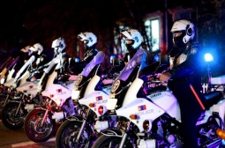 СУРРОН, МОТОЦИКЛЬТОЙ НАСАНД ХҮРЭЭГҮЙ ЖОЛООЧ НАР АВТО ЗАМ ДЭЭР 