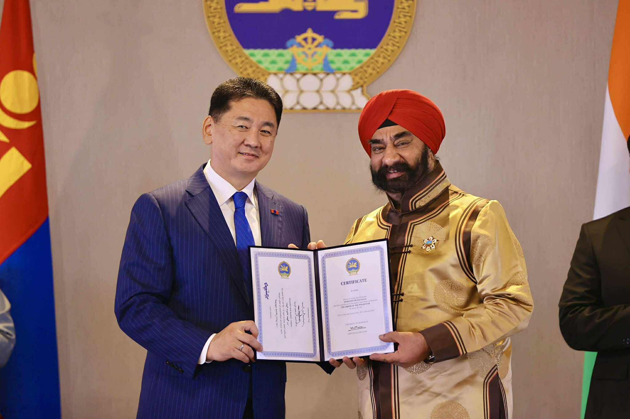 Харилцаа, хамтын ажиллагааг хөгжүүлэхэд үнэтэй хувь нэмэр оруулсан энэтхэг иргэдийг төрийн одон, медалиар шагналаа