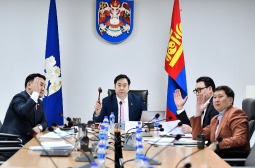 НИТХ-ЫН ЗӨВЛӨЛИЙН ХУРАЛДААНААР НИЙТ 12 АСУУДЛЫГ ХЭЛЭЛЦЛЭЭ