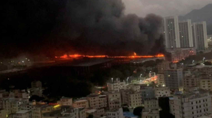 Шэньжэнь хот дахь BYD компанийн олон давхар авто зогсоолд гал гарчээ