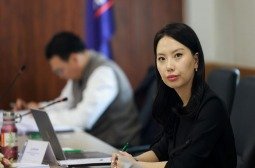 УЛААНБААТАР ТРАМ ТӨСЛИЙН ТЭЗҮ-Г НЭГДСЭН ХУРАЛДААНААР ХЭЛЭЛЦҮҮЛЭХИЙГ ДЭМЖЛЭЭ