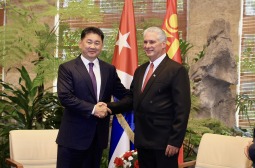 Куба Улсын Ерөнхийлөгч Мигел Диаз-Канел наадмын мэндчилгээ дэвшүүллээ