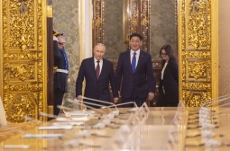 Монгол Улсын Ерөнхийлөгч У.Хүрэлсүх, ОХУ-ын Ерөнхийлөгч В.В.Путин нар албан ёсны уулзалт хийлээ