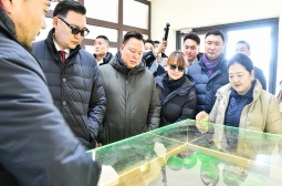 Г.БАТЗОРИГ: Төвлөрсөн хогийн цэгүүдийг хашаажуулах, зам дэд бүтцийг шийдвэрлэх хэрэгтэй