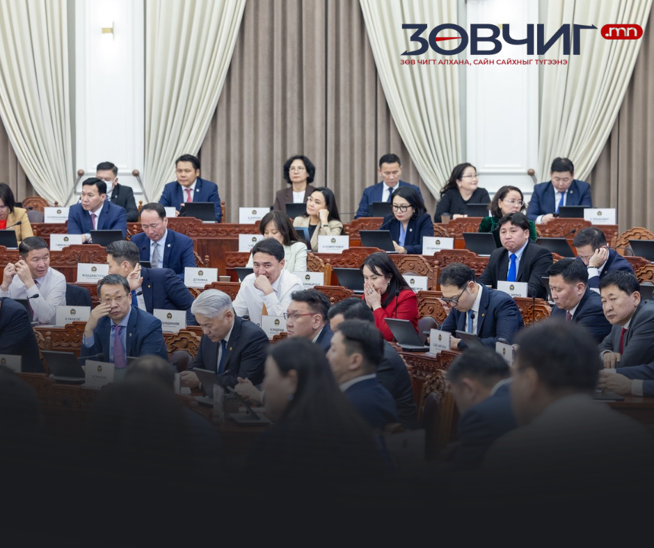 Н.Учрал Монгол Улсын 35 дахь Ерөнхий сайдаар томилогдож, Засгийн газрын тамгаа гардан авлаа