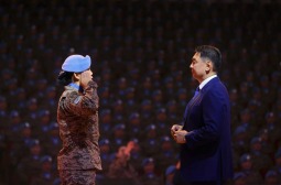 Монгол Улсын Ерөнхийлөгч У.Хүрэлсүх энхийг сахиулагчдад төрийн одон, медаль гардууллаа