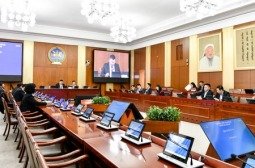 Өнөөдөр байнгын хороодын хуралдаантай