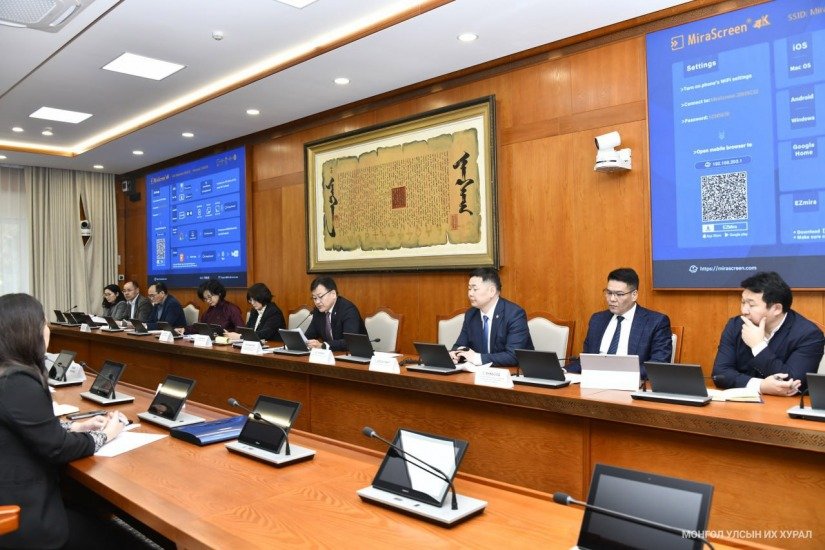 Эрүүл мэндийн даатгалын засаглал, тогтолцоо, санхүүжилтийн чиглэлээр хэлэлцүүлэг зохион байгууллаа