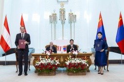 Монгол, Австри Улс Хамтарсан тунхаглал гаргалаа