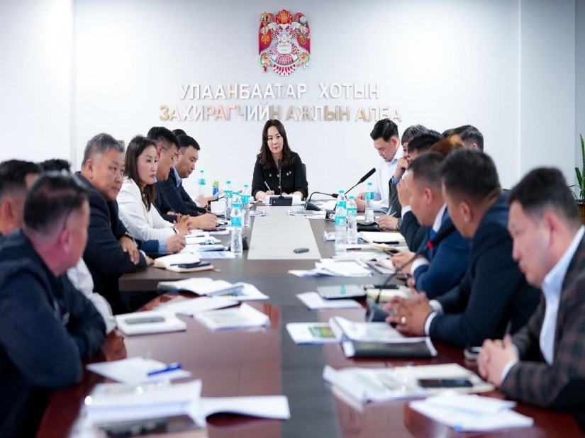 НОГООН ХӨГЖЛИЙН ХОРОО УЛААНБААТАР ХОТЫН ЗАХИРАГЧИЙН АЖЛЫН АЛБАНЫ ҮЙЛ АЖИЛЛАГААТАЙ ТАНИЛЦЛАА