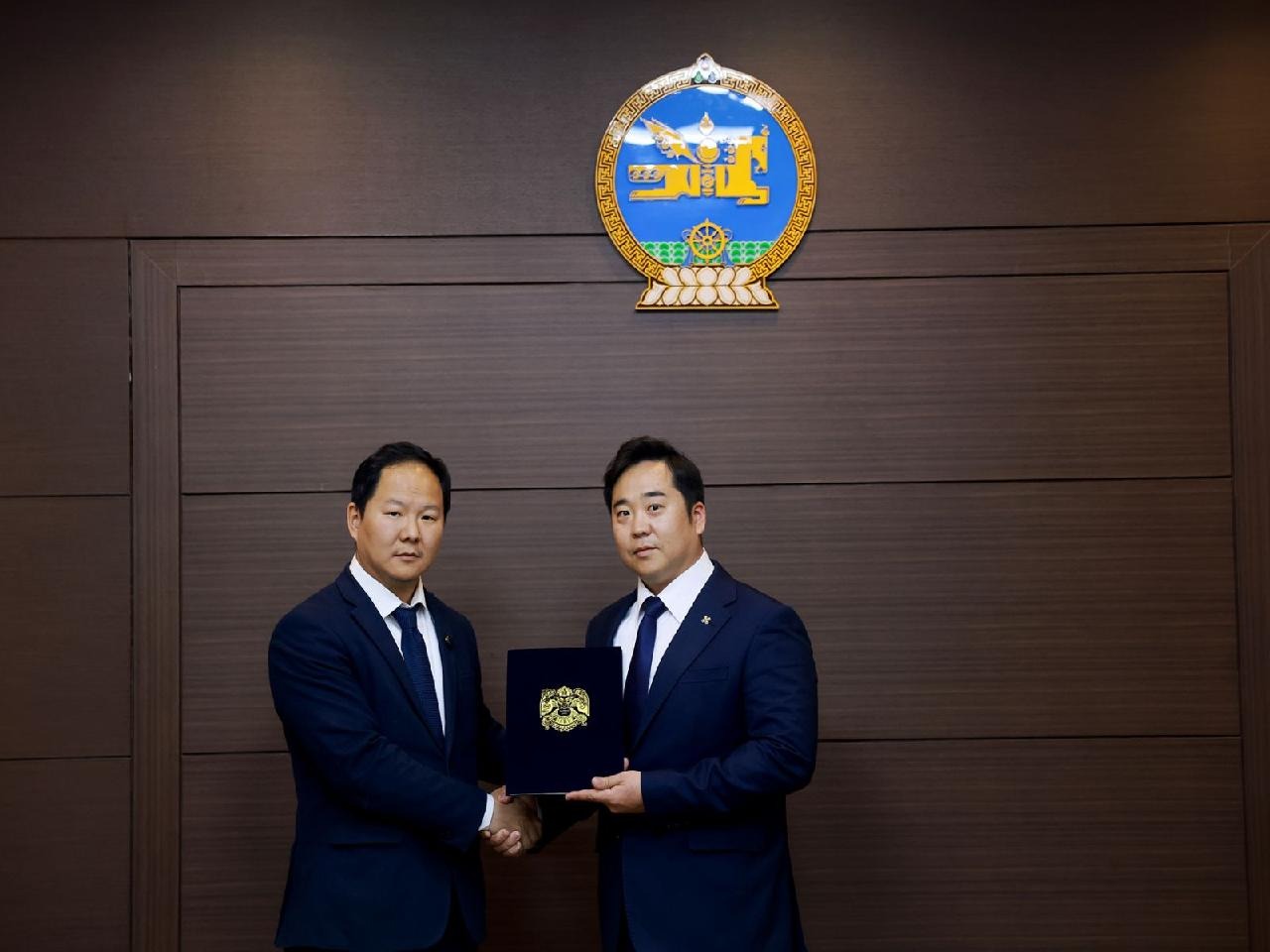 НИЙСЛЭЛИЙН ЗАСАГ ДАРГЫН ОРЛОГЧ Т.ДАВААДАЛАЙ “НИЙСЛЭЛИЙН ХӨГЖЛИЙН 2026 ОНЫ ТӨЛӨВЛӨГӨӨ” ТӨСЛИЙН ТАНИЛЦУУЛГЫГ ӨРГӨН МЭДҮҮЛЛЭЭ