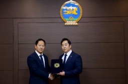 НИЙСЛЭЛИЙН ЗАСАГ ДАРГЫН ОРЛОГЧ Т.ДАВААДАЛАЙ “НИЙСЛЭЛИЙН ХӨГЖЛИЙН 2026 ОНЫ ТӨЛӨВЛӨГӨӨ” ТӨСЛИЙН ТАНИЛЦУУЛГЫГ ӨРГӨН МЭДҮҮЛЛЭЭ