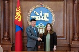 Бүгд Найрамдах Франц Улсаас Монгол Улсад суугаа Онц бөгөөд Бүрэн эрхт Элчин сайд Коринн Пэрератай уулзаж, санал солилцлоо