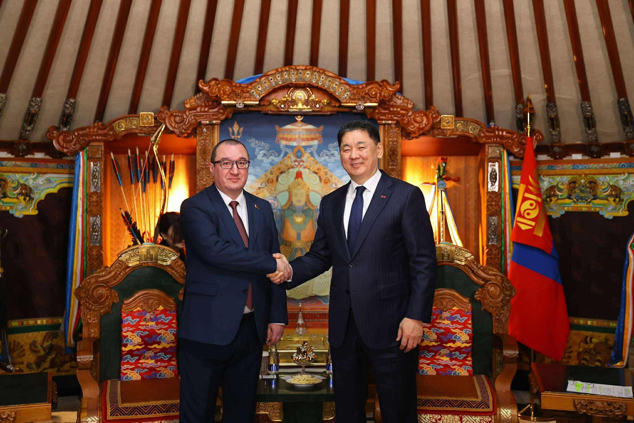 Ерөнхийлөгч У.Хүрэлсүх Беларусийн Элчин сайдыг хүлээн авч уулзлаа