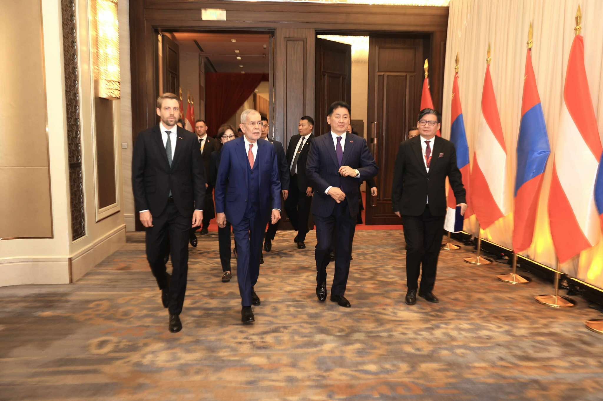 Аж ахуйн нэгжүүдийг харилцан ашигтай хамтран ажиллахыг уриаллаа