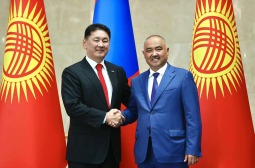 Ерөнхийлөгч У.Хүрэлсүх Киргизийн Парламентын даргыг хүлээн авч уулзлаа