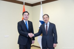 Монгол Улсын Их Хурлын дарга Н.Учрал Евразийн эдийн засгийн комиссын Сайд нарын зөвлөлийн дарга Б.А.Сагинтаевтай уулзав