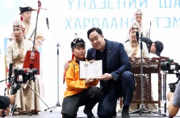 “ХАНГАРДИ” ҮНДЭСНИЙ ШАГАЙН ХАРВАА ГУРВАН ӨДӨР ҮРГЭЛЖИЛНЭ