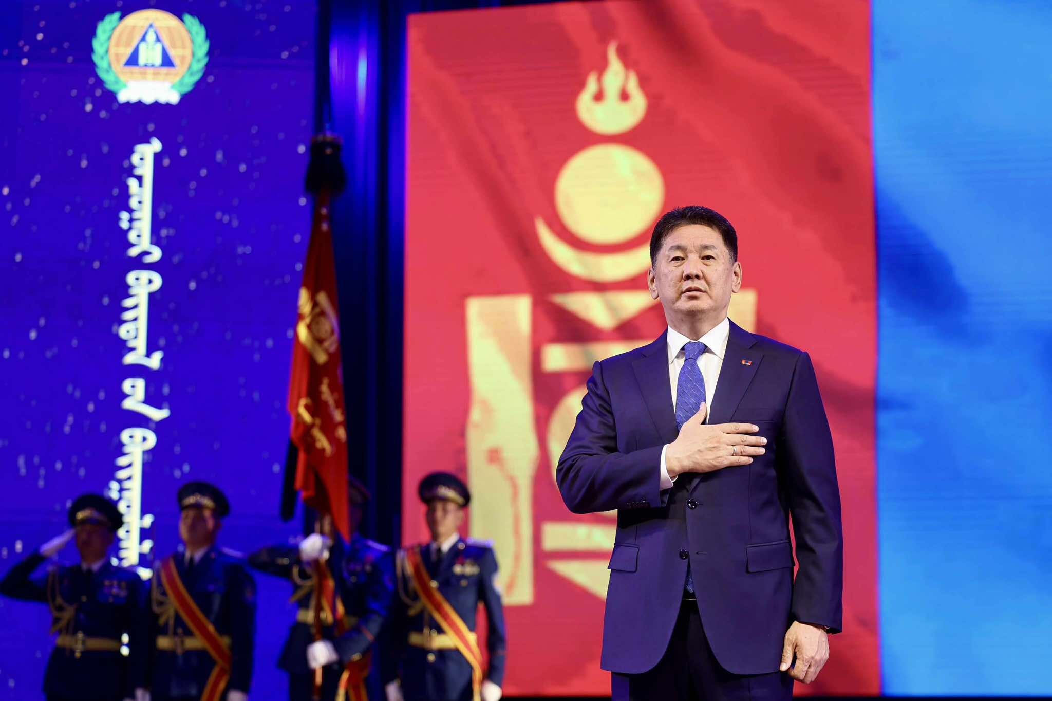 Онцгой байдлын албыг орчин үеийн мэргэжлийн байгууллага болгон хөгжүүлэхийг бүх талаар дэмжинэ