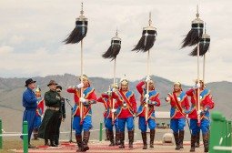 Бүх цэргийн Их хар сүлдийг цэнгүүлэх тайлгын ёслол боллоо